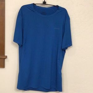Patagonia technical tee, L